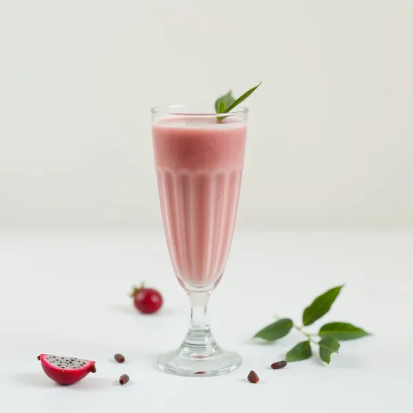 Smoothie Énergisant au Dragonfruit et au Lait de Noisette
